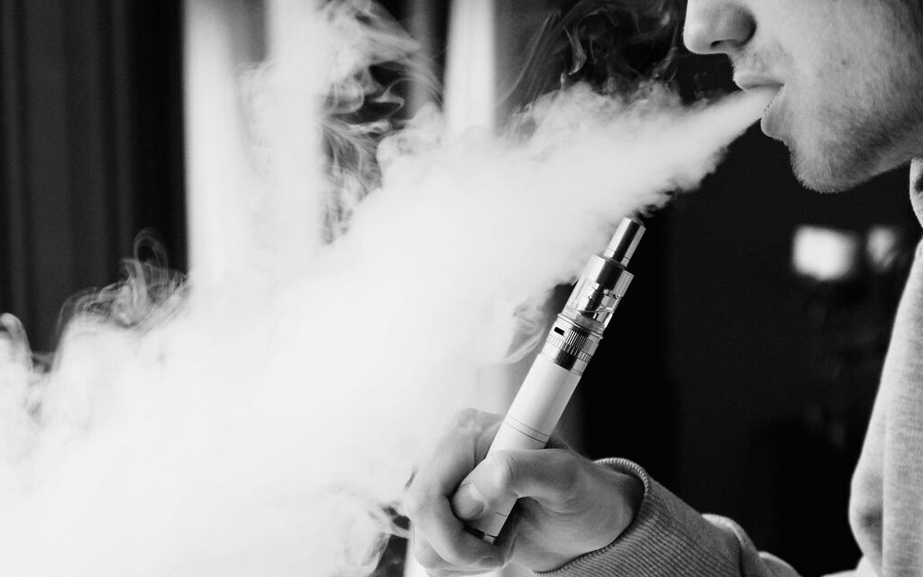 Vaping: An epidemic in young people
